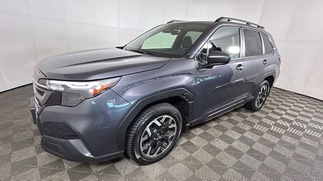 2025 Gray Metallic Subaru Forester Premium AWD SUV