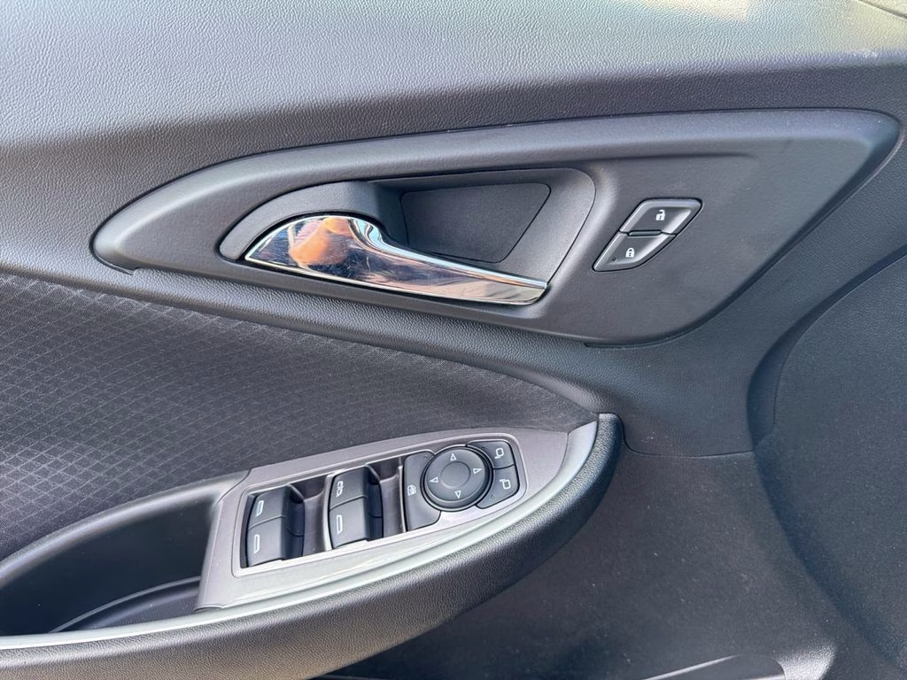 2024 Mosaic Black Metallic Chevrolet Malibu LT FWD Sedan