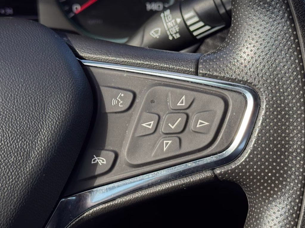 2024 Mosaic Black Metallic Chevrolet Malibu LT FWD Sedan