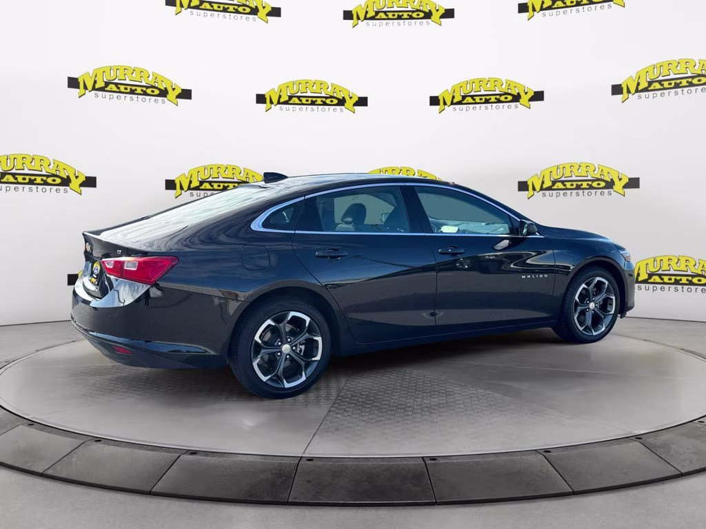 2024 Mosaic Black Metallic Chevrolet Malibu LT FWD Sedan