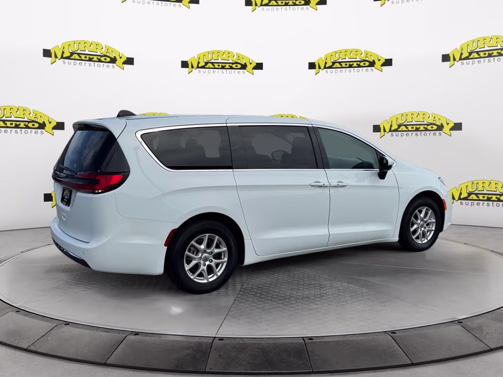 2023 Bright White Clearcoat Chrysler Pacifica Touring L FWD Van