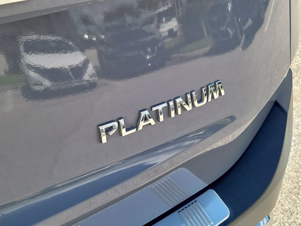 2022 Boulder Gray Pearl Nissan Rogue Platinum FWD SUV
