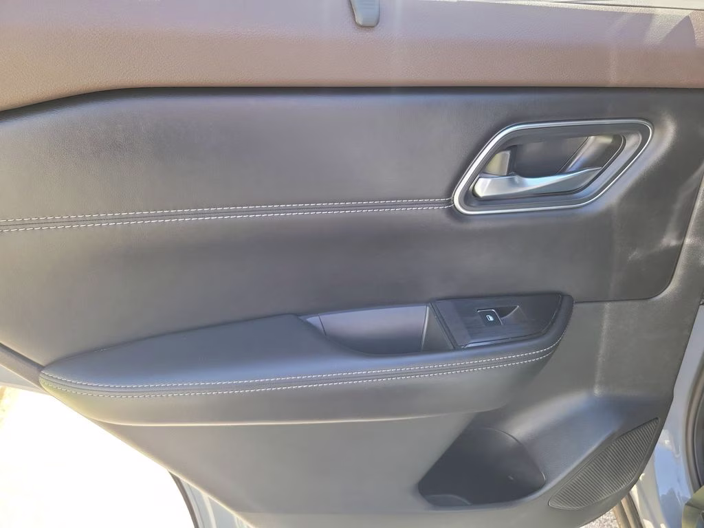 2022 Boulder Gray Pearl Nissan Rogue Platinum FWD SUV
