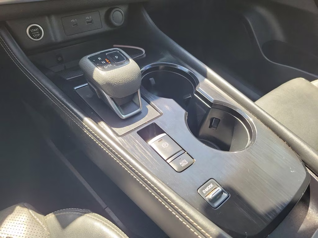 2022 Boulder Gray Pearl Nissan Rogue Platinum FWD SUV