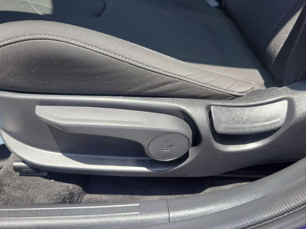2023 Intense Blue Hyundai Elantra SEL FWD Sedan