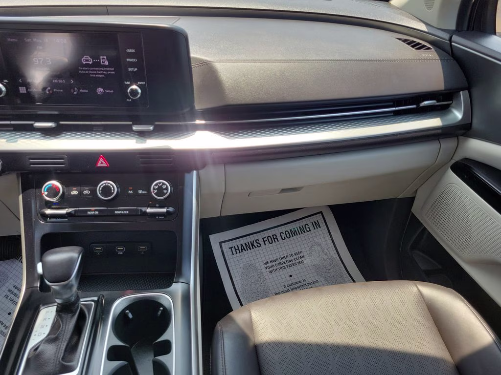 2024 Panthera Metal Kia Carnival LX FWD Van