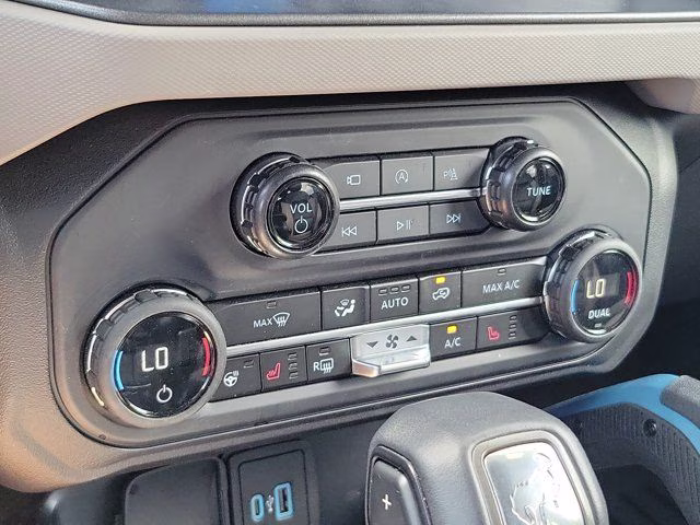 2024 Azure Gray Metallic Ford Bronco Wildtrak 4X4 SUV