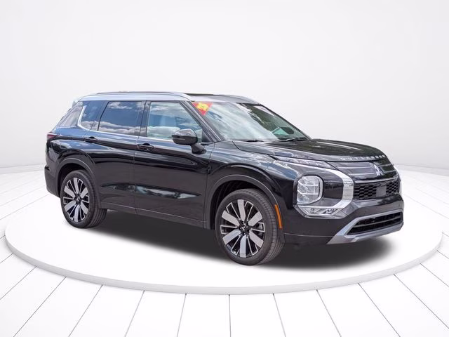 2025 Blck Diamond/Alloy Silver Mitsubishi Outlander Platinum Edition AWD SUV