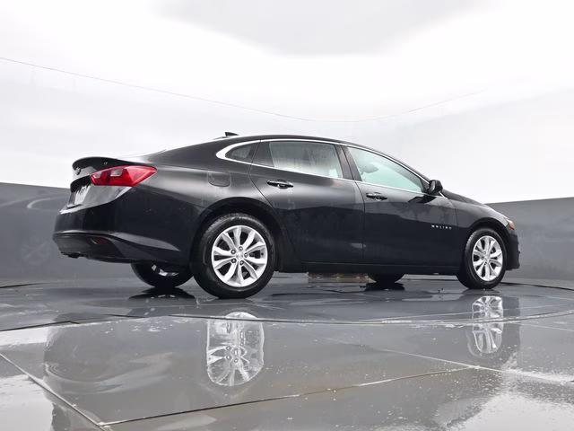 2024 Mosaic Black Metallic Chevrolet Malibu LT FWD Sedan