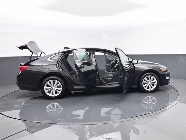 2024 Mosaic Black Metallic Chevrolet Malibu LT FWD Sedan
