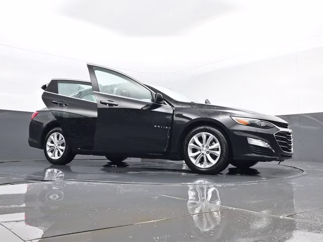 2024 Mosaic Black Metallic Chevrolet Malibu LT FWD Sedan