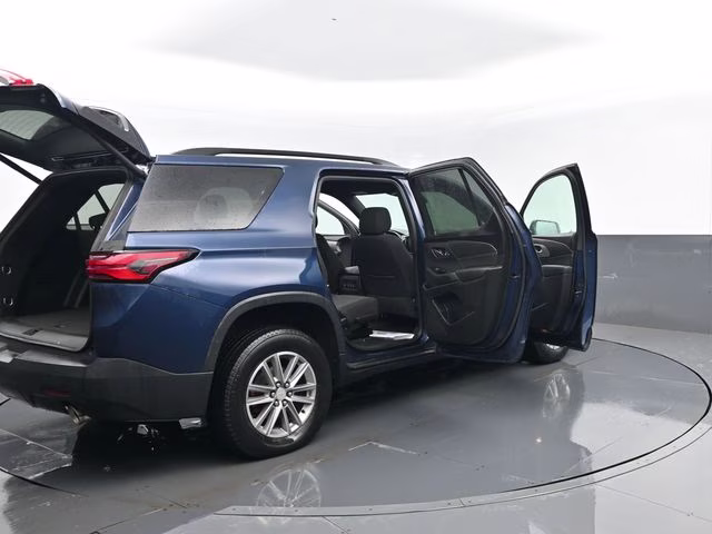 2023 Northsky Blue Metallic Chevrolet Traverse LT AWD SUV
