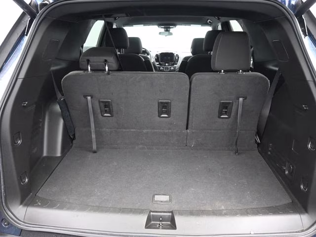 2023 Northsky Blue Metallic Chevrolet Traverse LT AWD SUV