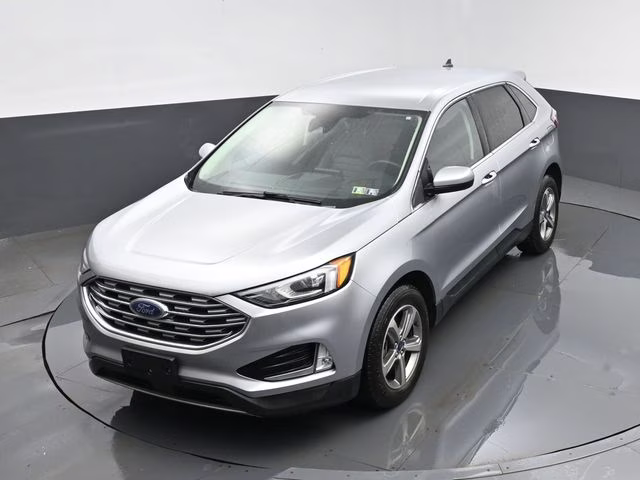 2022 Silver Metallic Ford Edge SEL AWD SUV