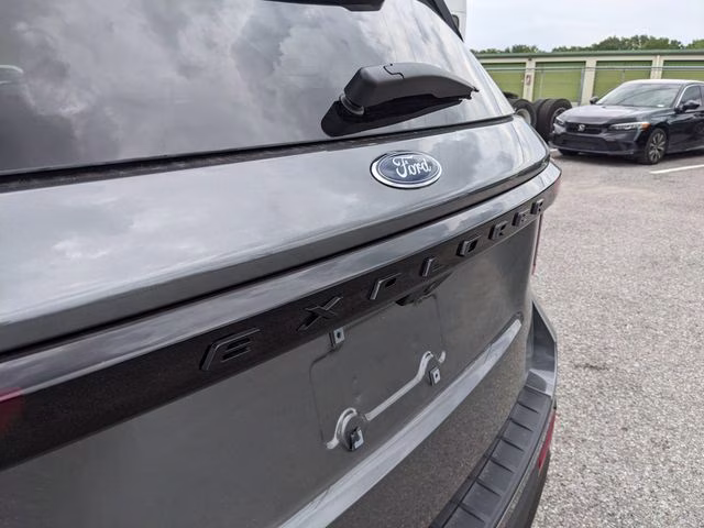 2026 Carbonized Gray Metallic Ford Explorer ST-Line RWD SUV