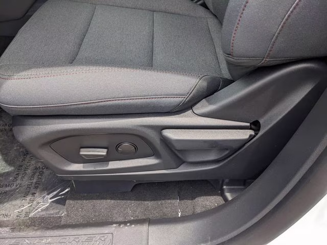 2026 Oxford White Ford Explorer Active 4X4 SUV
