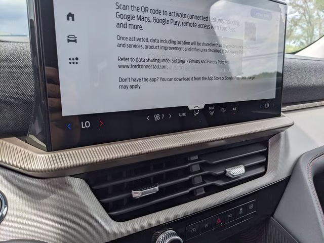 2026 Oxford White Ford Explorer Active 4X4 SUV