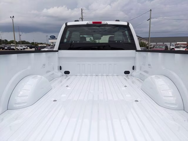 2026 Oxford White Ford Super Duty F-350 SRW XL 4X4 Truck