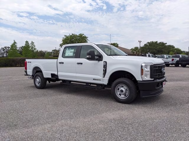 2026 Oxford White Ford Super Duty F-350 SRW XL 4X4 Truck