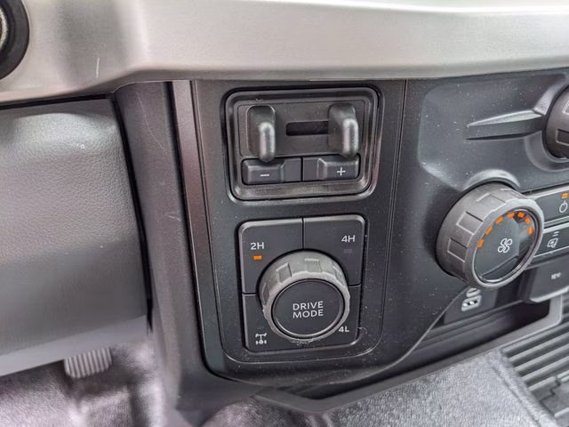 2026 Oxford White Ford Super Duty F-350 SRW XL 4X4 Truck