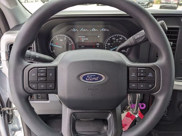 2026 Oxford White Ford Super Duty F-350 SRW XL 4X4 Truck