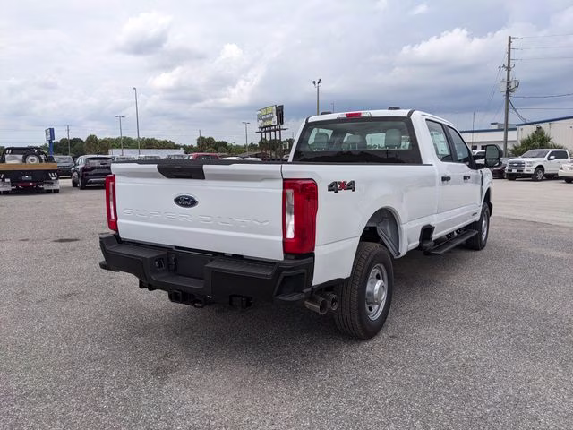 2026 Oxford White Ford Super Duty F-350 SRW XL 4X4 Truck
