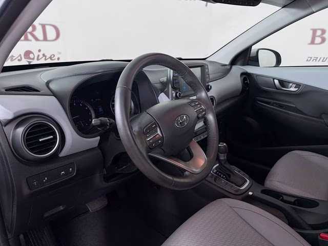 2020 White Hyundai Kona Limited FWD SUV