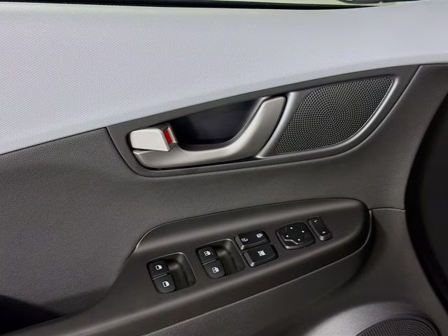 2020 White Hyundai Kona Limited FWD SUV