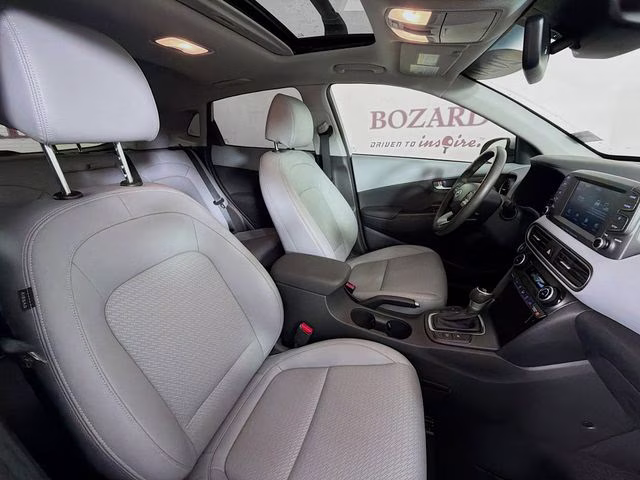 2020 White Hyundai Kona Limited FWD SUV