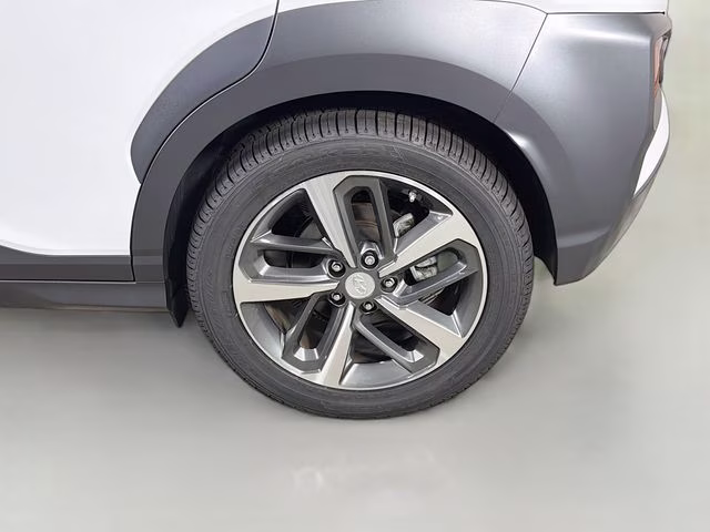 2020 White Hyundai Kona Limited FWD SUV