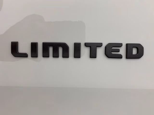 2026 Bright White Clearcoat Jeep Cherokee Limited 4X4 SUV