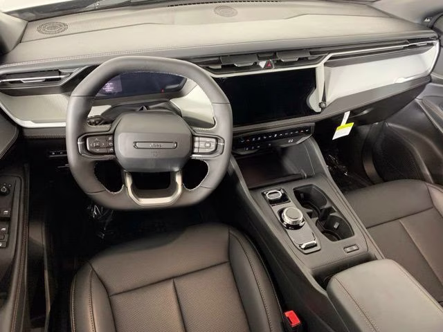 2026 Silver Zynith Clearcoat Jeep Cherokee Limited 4X4 SUV