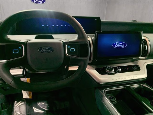 2026 Glacier Gray Metallic Tri-Coat Ford Expedition Max Active 4X4 SUV