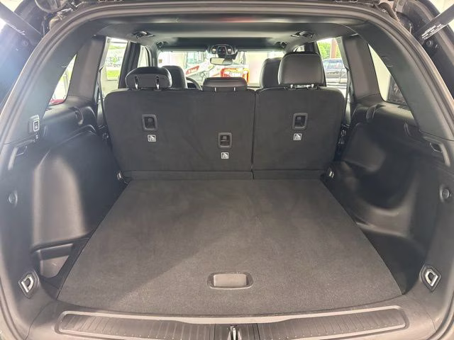 2024 Diamond Black Crystal Pearlcoat Jeep Grand Cherokee Altitude X 4X4 SUV