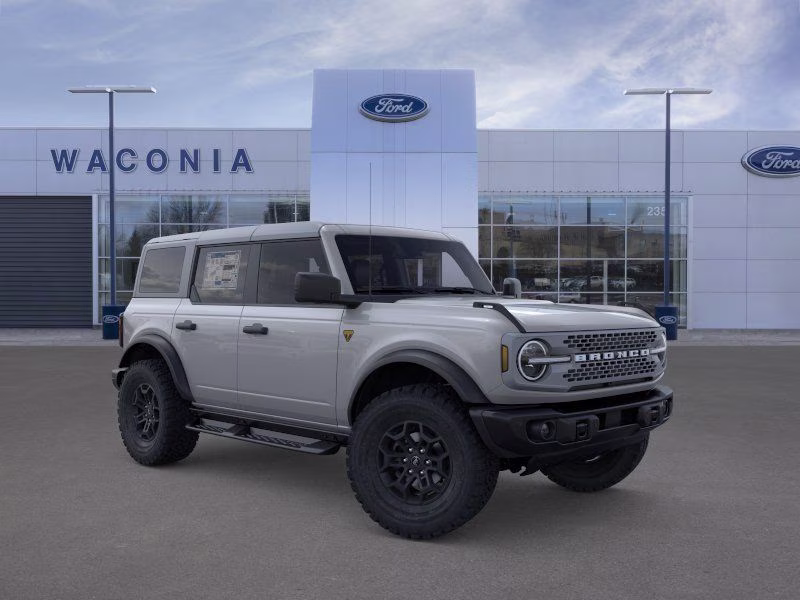 2026 Avalanche Gray Ford Bronco Badlands 4X4 SUV