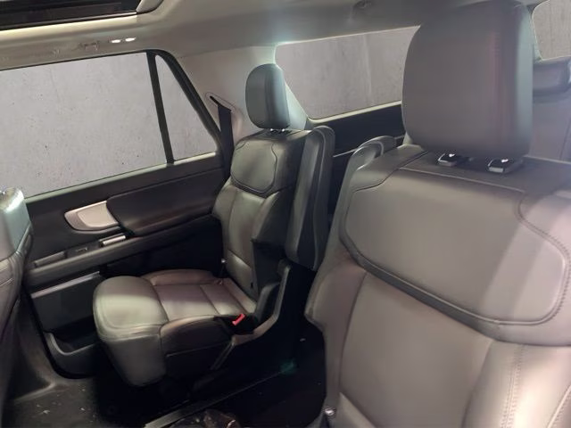 2026 Glacier Gray Metallic Tri-Coat Ford Expedition Max Active 4X4 SUV