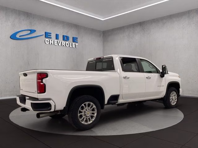 2025 Summit White Chevrolet Silverado 2500HD LT 4X4 Truck