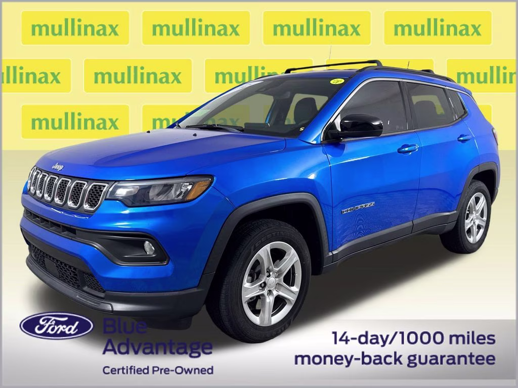 2023 Laser Blue Pearlcoat Jeep Compass Latitude 4X4 SUV
