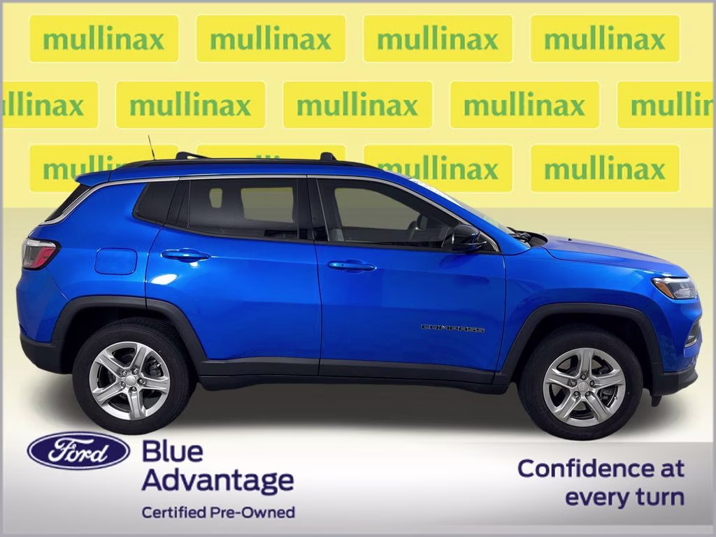2023 Laser Blue Pearlcoat Jeep Compass Latitude 4X4 SUV