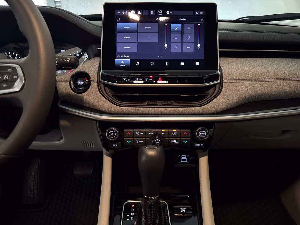 2023 Laser Blue Pearlcoat Jeep Compass Latitude 4X4 SUV