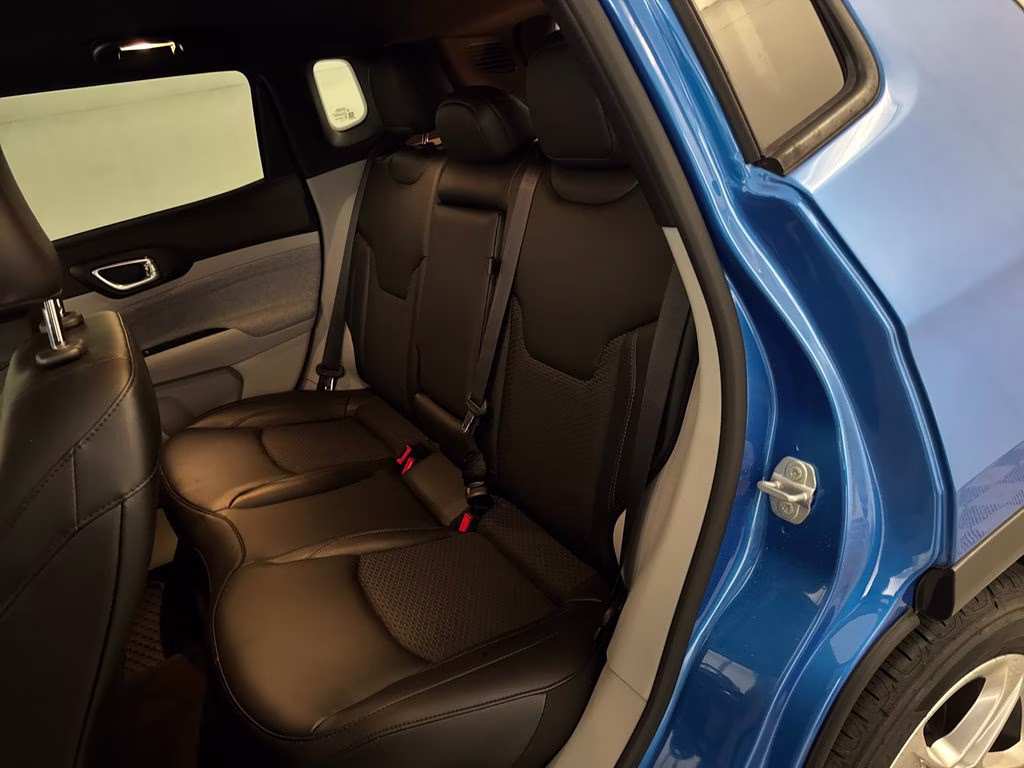 2023 Laser Blue Pearlcoat Jeep Compass Latitude 4X4 SUV