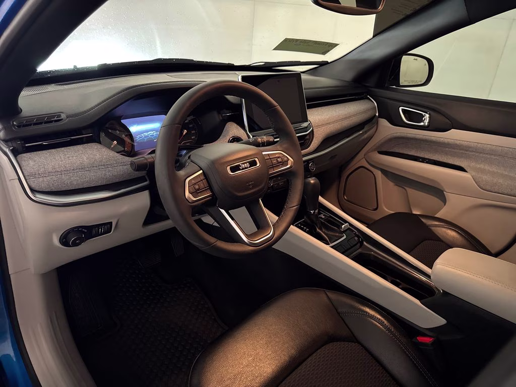 2023 Laser Blue Pearlcoat Jeep Compass Latitude 4X4 SUV