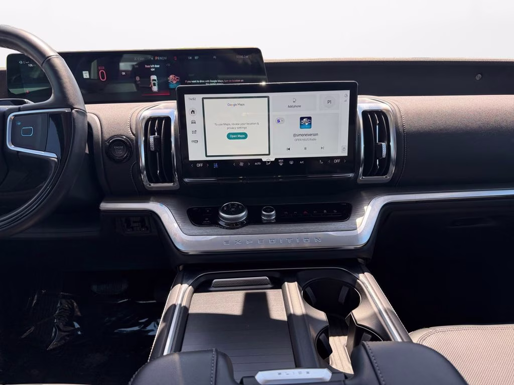 2025 Space Silver Metallic Ford Expedition Max Platinum 4X4 SUV