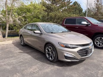 2024 Mineral Gray Metallic Chevrolet Malibu LT FWD Sedan