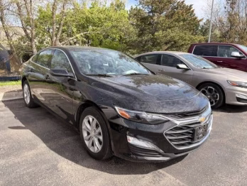 2024 Mosaic Black Metallic Chevrolet Malibu LT FWD Sedan