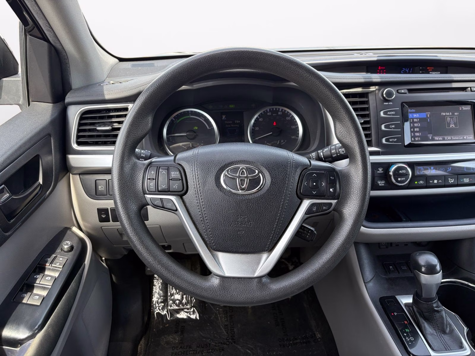 2019 Midnight Black Metallic Toyota Highlander Hybrid LE AWD SUV