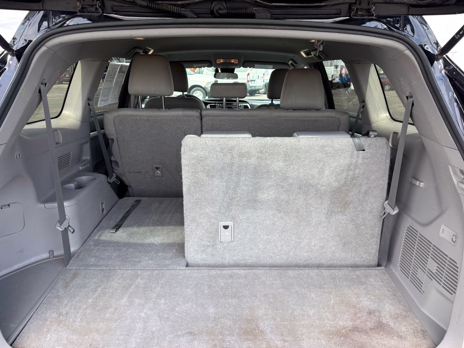 2019 Midnight Black Metallic Toyota Highlander Hybrid LE AWD SUV