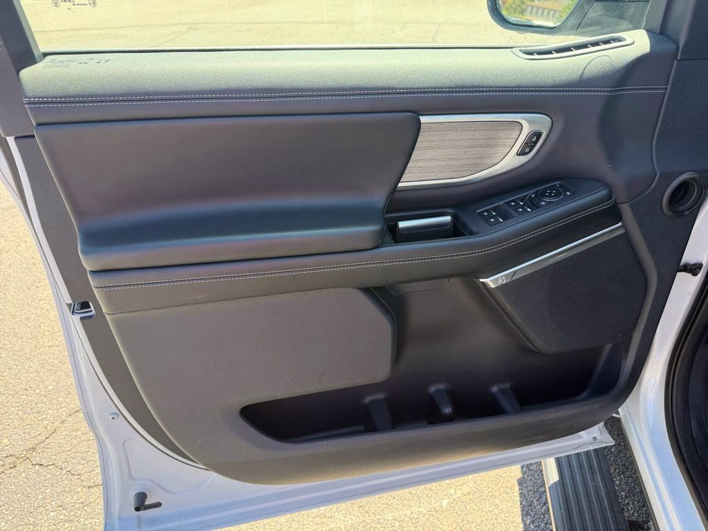 2025 Space Silver Metallic Ford Expedition Max Platinum 4X4 SUV