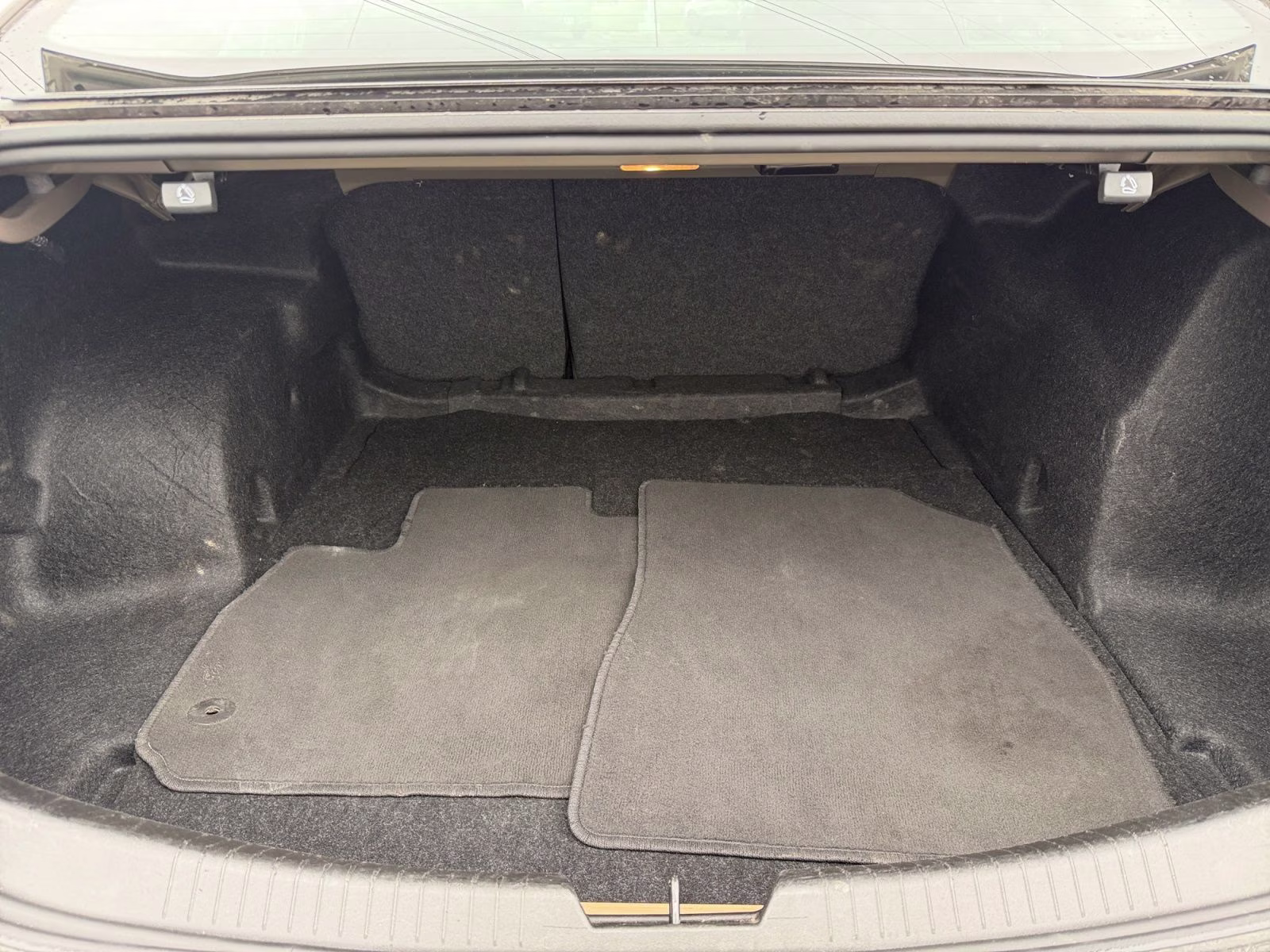 2024 Mineral Gray Metallic Chevrolet Malibu LT FWD Sedan