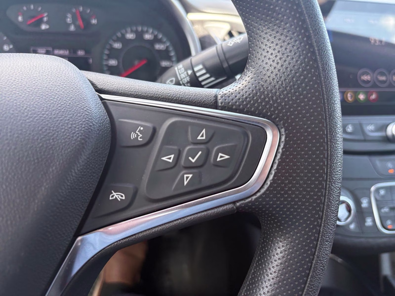 2024 Mosaic Black Metallic Chevrolet Malibu LT FWD Sedan